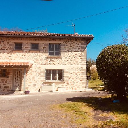 Vila Les Outres Chabrac Exteriér fotografie