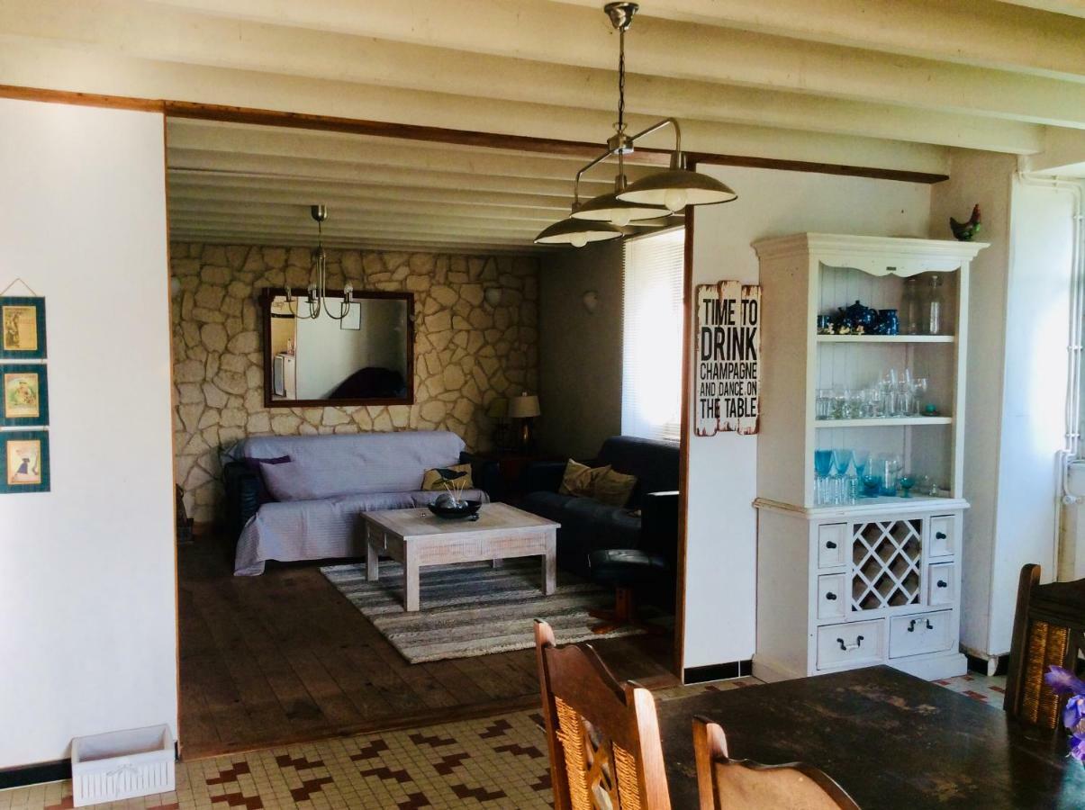 Vila Les Outres Chabrac Exteriér fotografie